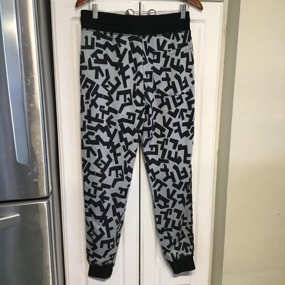 Carbon Graphic Sweat Pants Hip Pockets - Picture 2 of 4